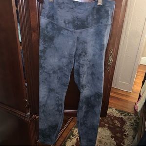 Women’s Old Navy Extra High Rise size med black/gray